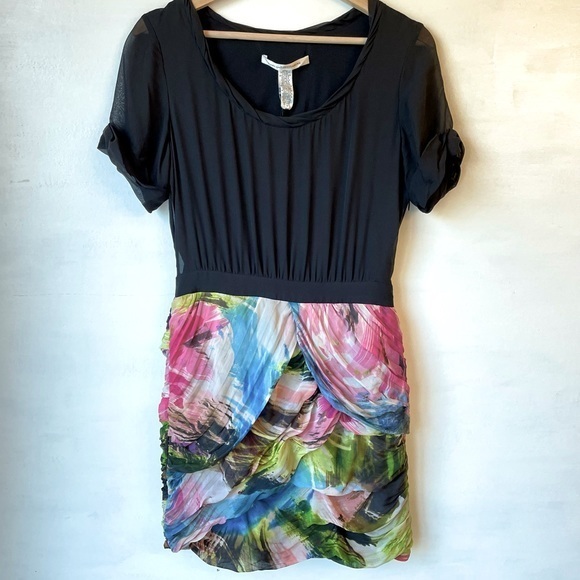 Diane von Furstenberg Garnier Storm Rose Silk Dress Size: 6 - Picture 2 of 8